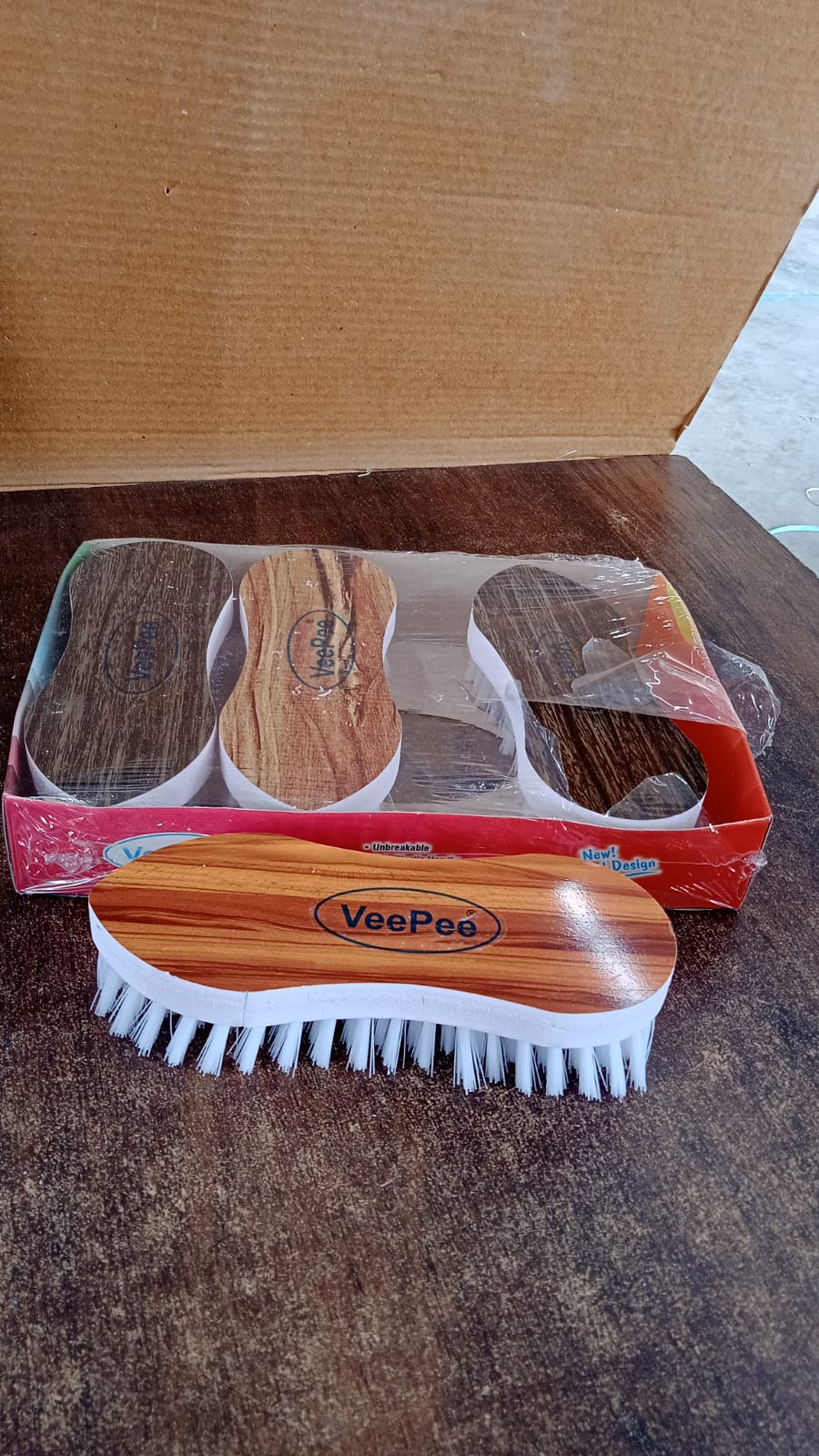 VeePee Ergonomic Curved Laundry Brush Set (4 Pc) VeePee Ergonomic Curved Laundry Brush Set (4 Pc)